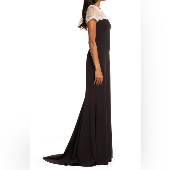 $388 Tadashi Shoji Lace Yoke Crepe Gown two-tone column black white maxi dress - Picture 4 of 11